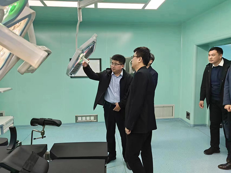 市委办公室常务副主任齐祥灿一行来到乐康医疗集团调研企业创新发展情况(图4)